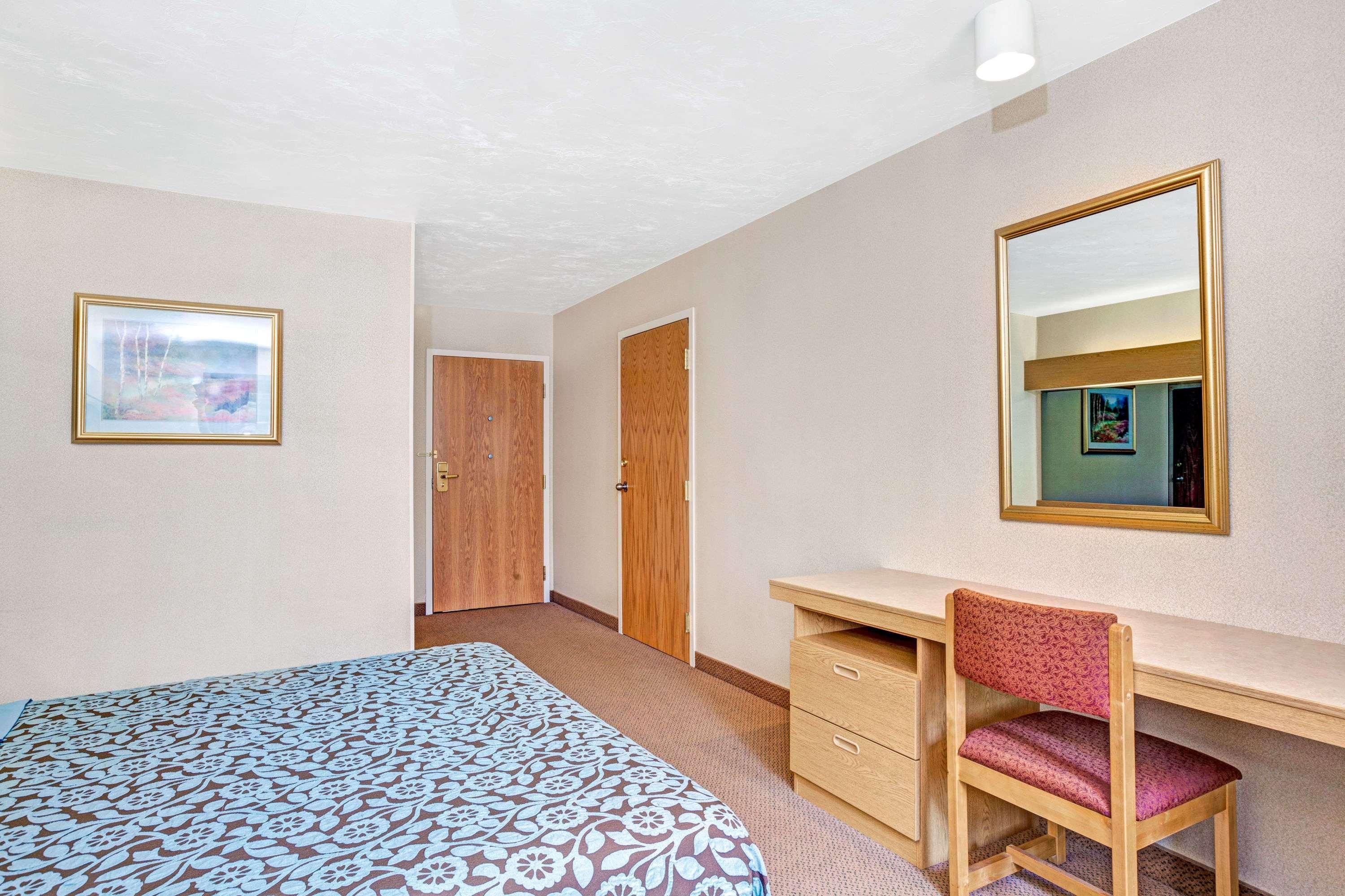 Days Inn By Wyndham Sturbridge Extérieur photo